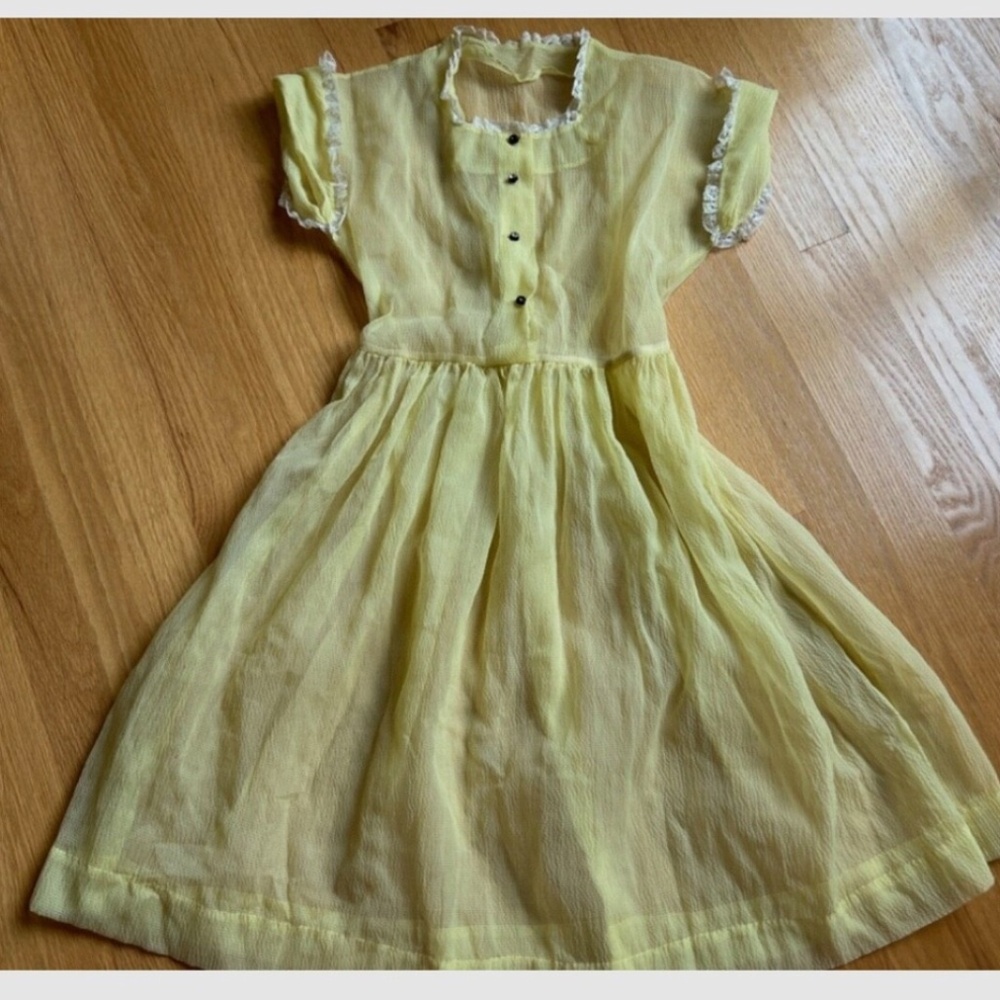 Vintage girls yellow dress size 10